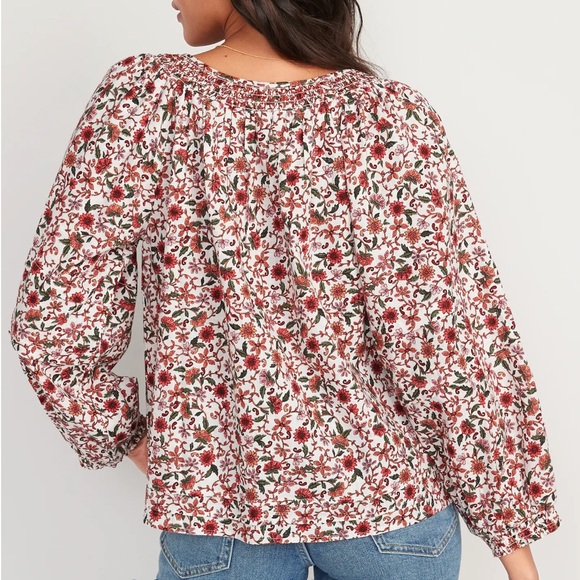 Old Navy Floral Blouse - Picture 3 of 8